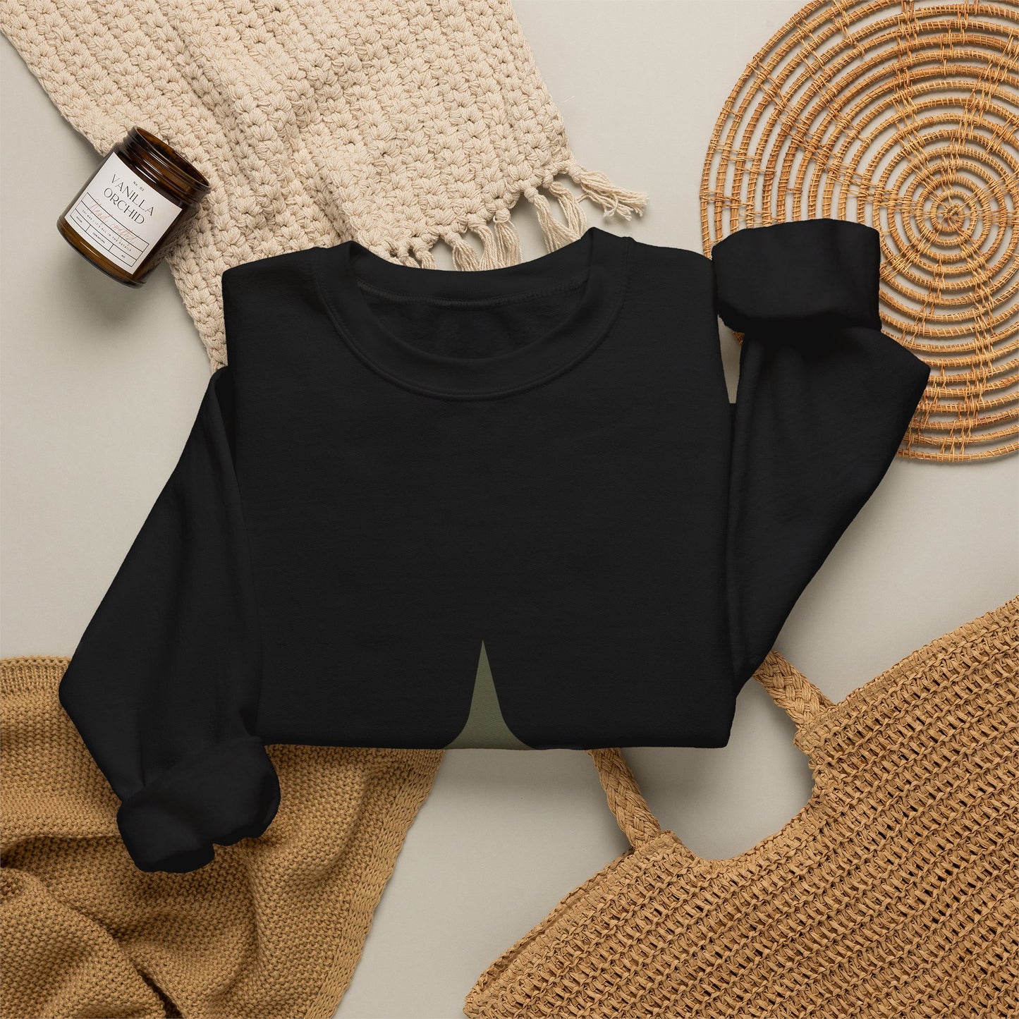 Waran Unisex Heavy Blend Crewneck Sweatshirt