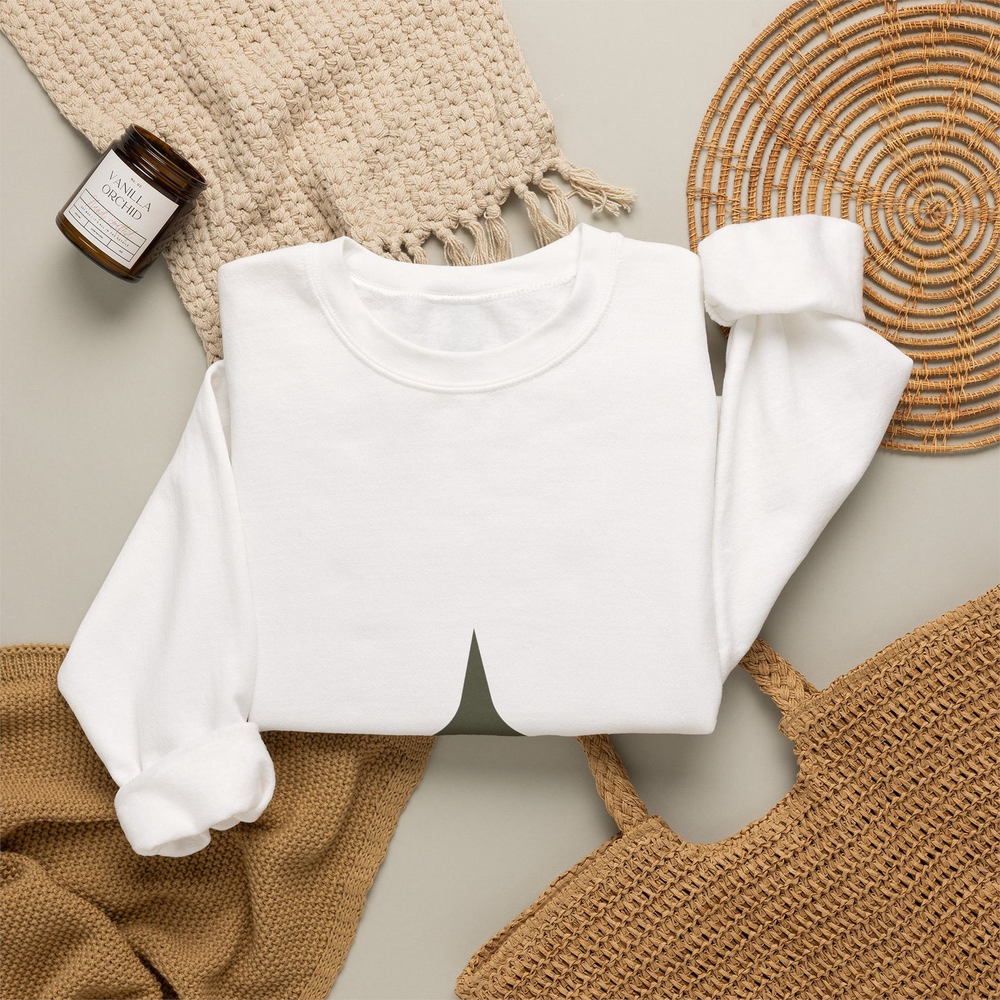 Waran Unisex Heavy Blend Crewneck Sweatshirt