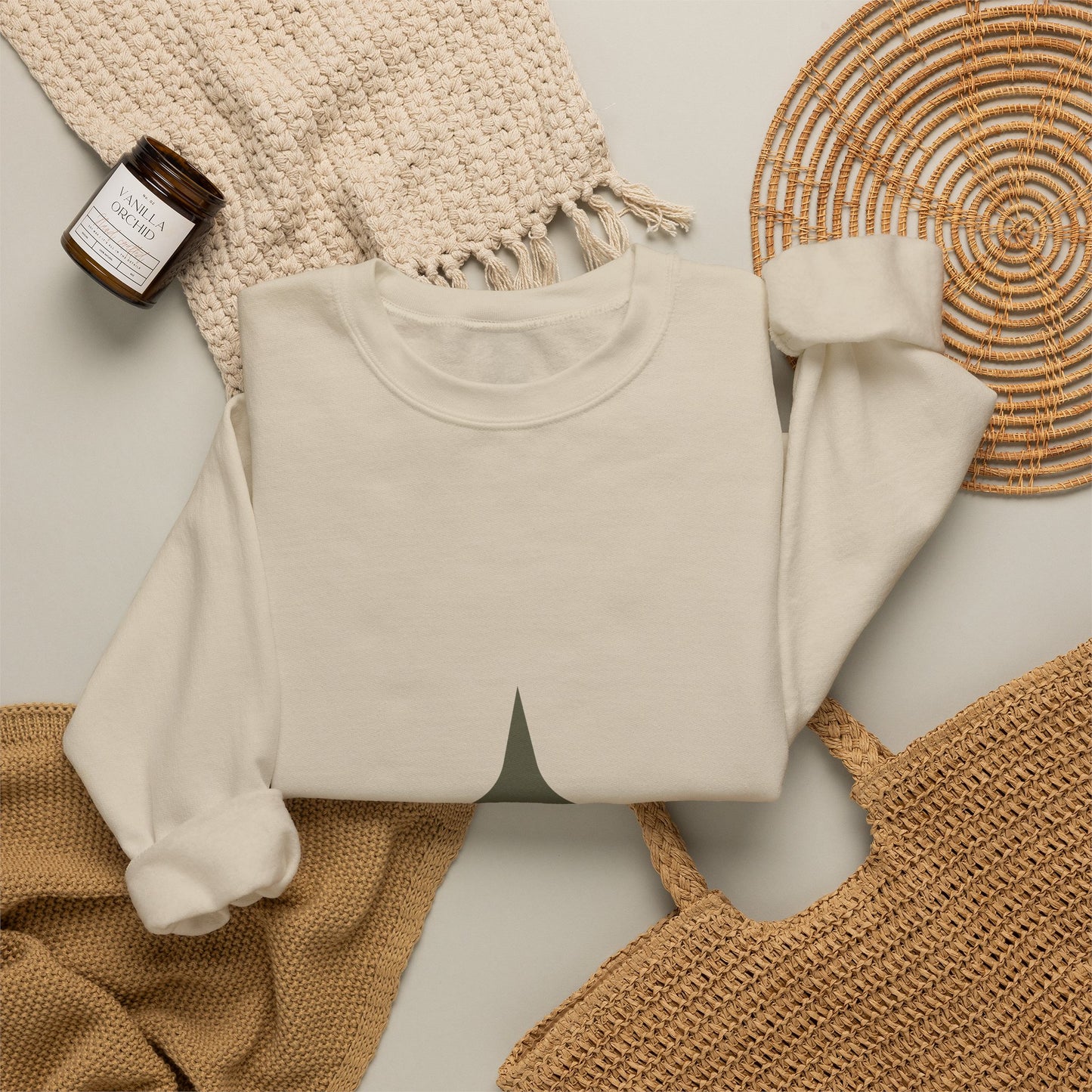 Waran Unisex Heavy Blend Crewneck Sweatshirt